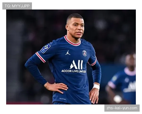 赛前发布会:巴黎主帅恩里克确认姆巴佩身体状况良好,可以首发出战。 赛前发布会:巴黎主帅恩里克确认姆巴佩身体状况良好,可以首发出战。